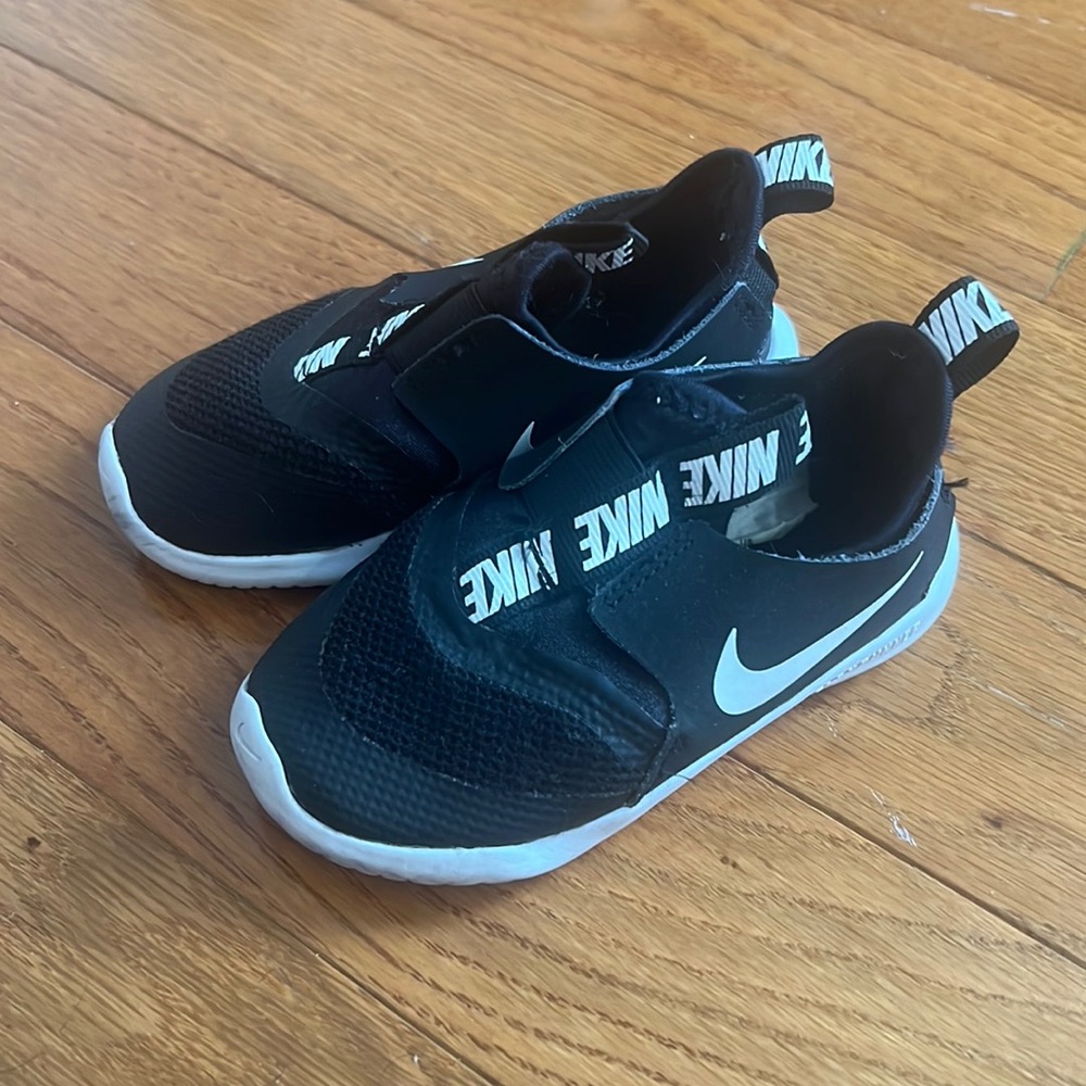 Nike flex runners toddlers